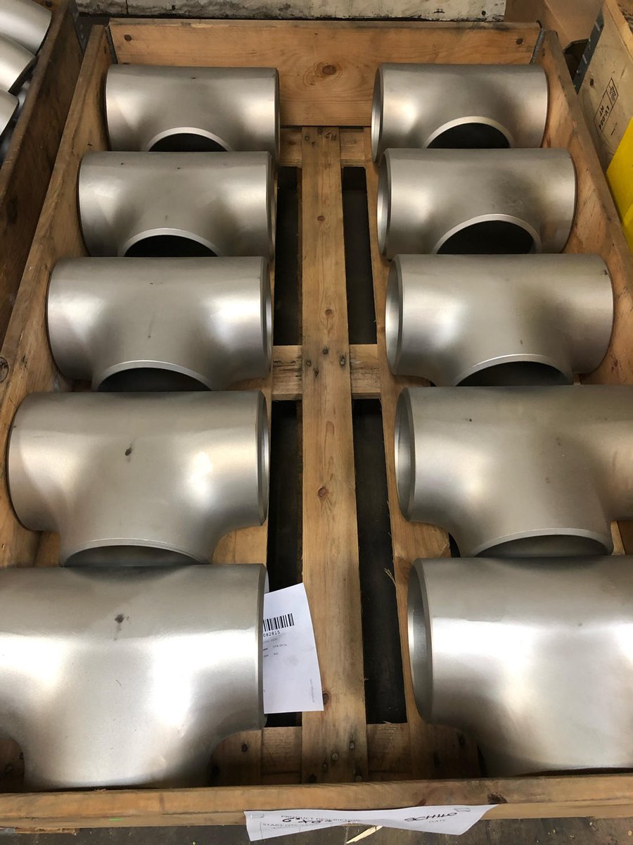 JRW2000Ltd's tweet photo. Duplex BW fittings ready to be packed for shipping please consider JRW for all your urgent requirements 
Email: Simon@flanges.co.uk 
#flanges #fittings #norsokapproved #bolton #national #Manufacturing #oilandgas #JRW #duplex https://t.co/jY8SW7wcKe