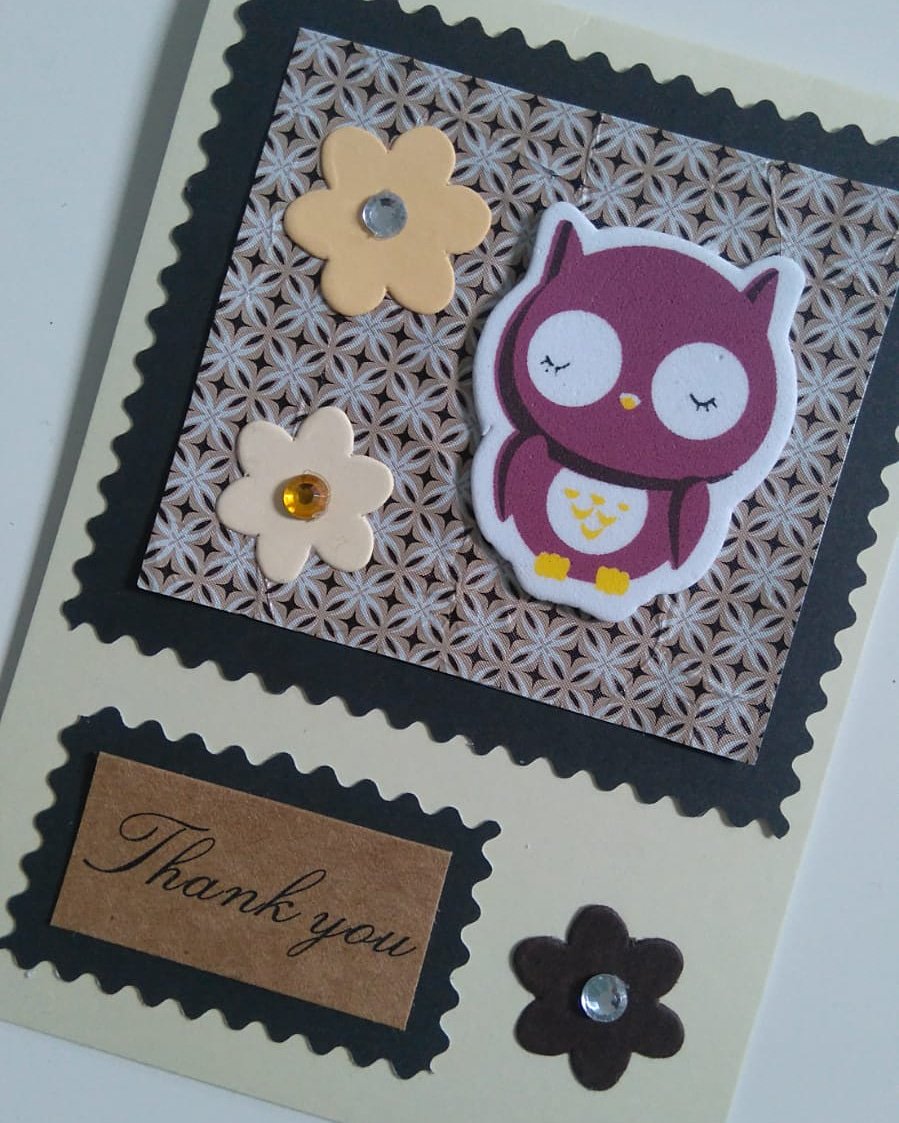 LadybirdLab's tweet photo. A cute #owl #ThankYou #card created by Alefiyah 🦉 ❤ #CardMaking #Paper #PaperCrafting #Owls #Flowers #HandmadeCard #Recycling #LadybirdLab https://t.co/aD7CPHqDjh