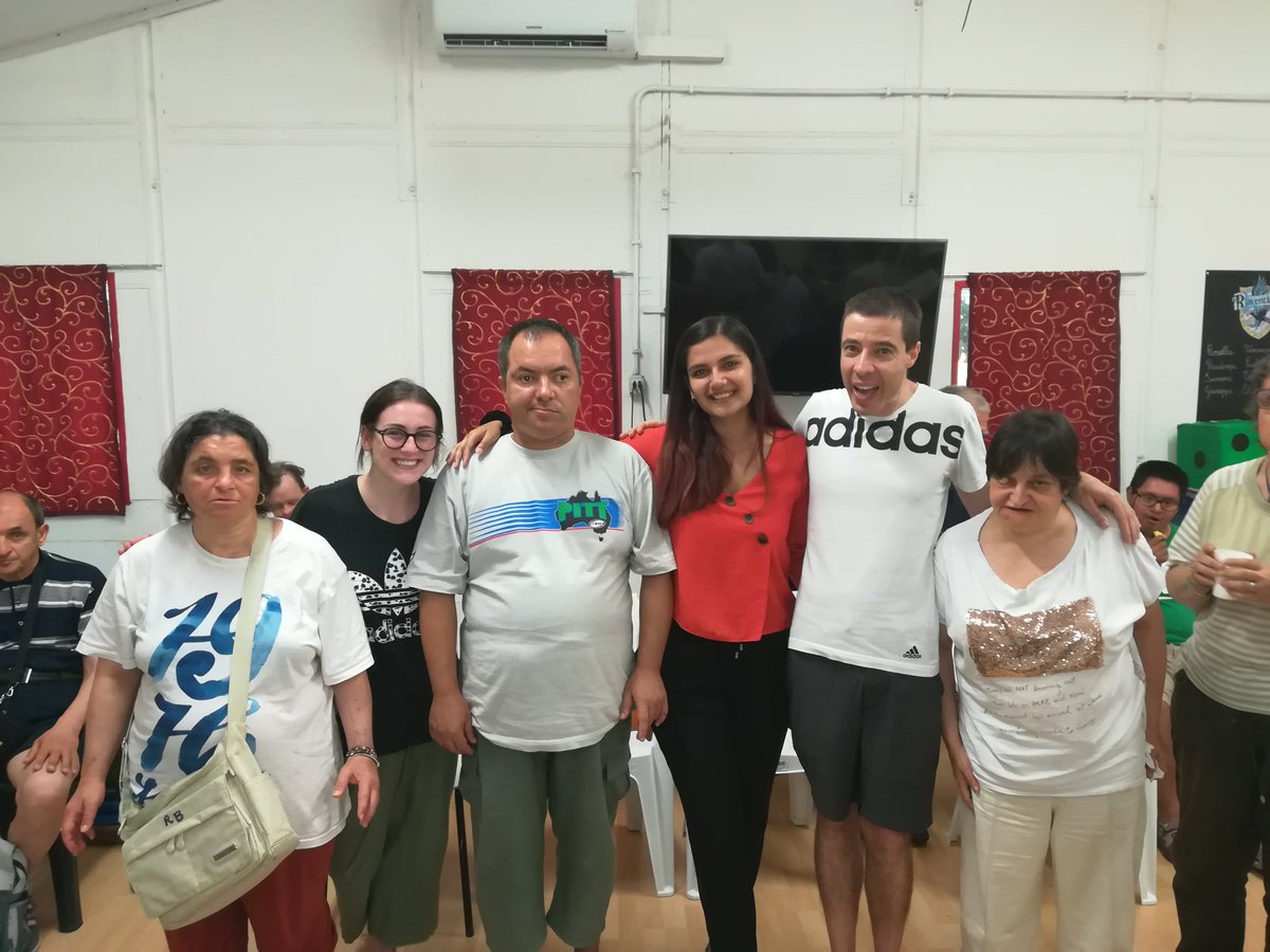 RdSOnlus's tweet photo. Oggi festeggiamo il nostro Marco!!! Gli Auguri fatti anche dalle nostre volontarie Internazionali Aneesa e Emma.#disabilità #raggiodisole #festa https://t.co/etrdqLhkt3