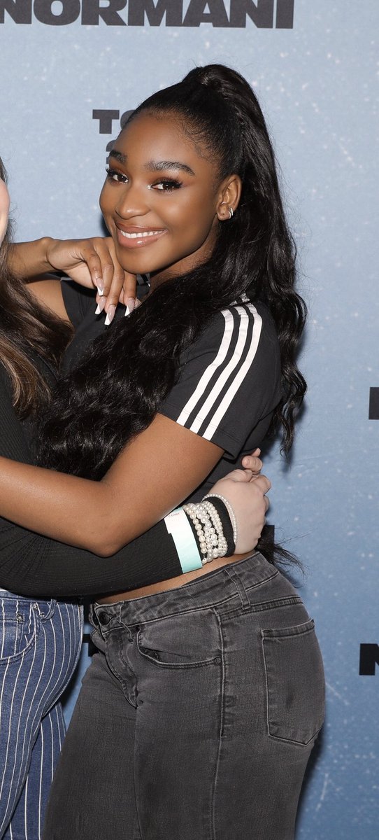 NormaniUpdate's tweet photo. Normani at the #SWTMilwaukee Meet & Greet https://t.co/Zctbmm1GnV