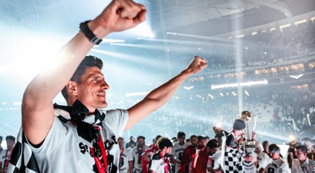 Y llar Geçsede Üstünden Bu Kalp Seni Unuturmu

Happy Birthday 