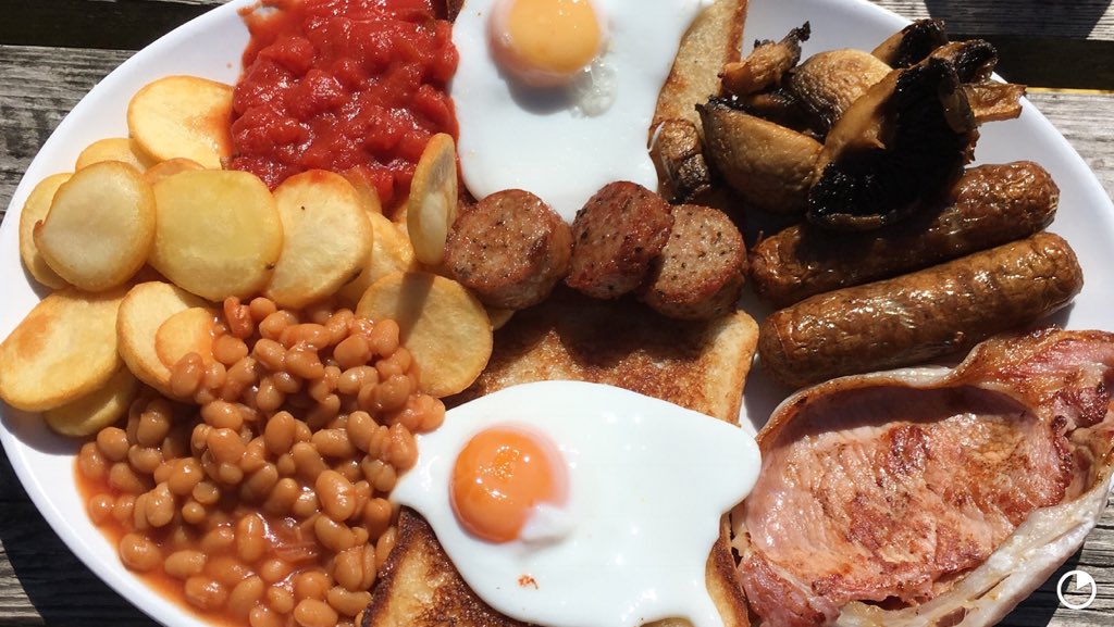jackgoughjnr's tweet photo. @RealMikeWilbon feast your doubting eyes on this English breakfast. What have you got in Chicago to top this? @PTI #fullenglish #askTony https://t.co/R5TVH0WcK8