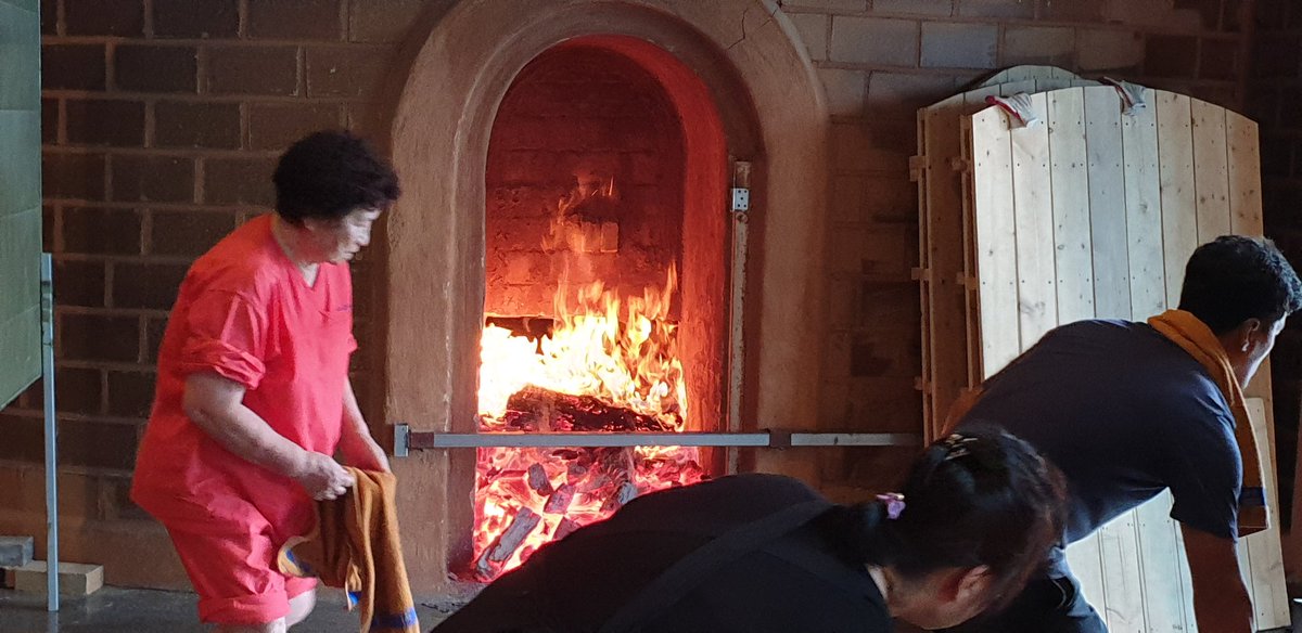 insuoh's tweet image. #삼달리참숯불가마
비도내리고~