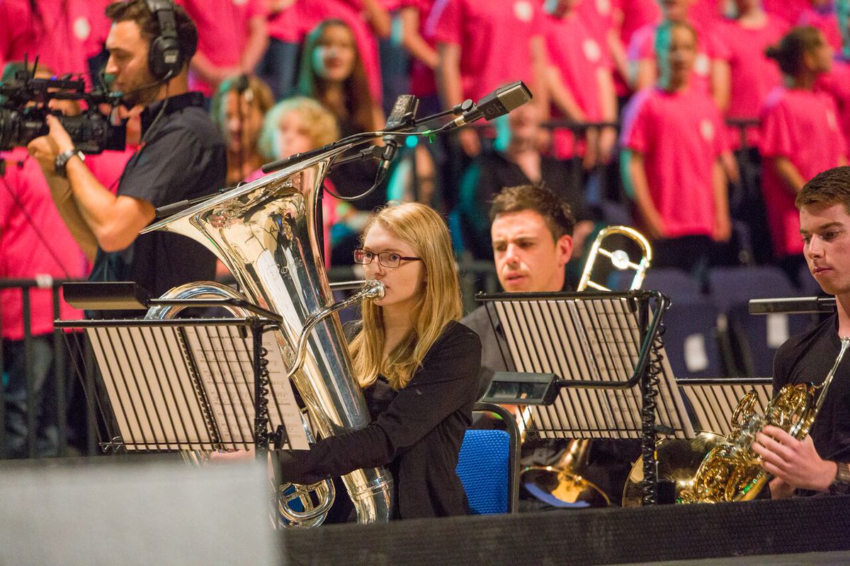 BeyondWordsUK's tweet image. Beyond Words #HitTheRightNote Show. An orchestra of local young people accompanying 1000 local children's voices alongside some top class celebrities. 
SUPPORT OUR YOUNG TALENT - BOOK YOUR TICKETS
 bit.ly/2QEb068 or contact the Motorpoint Arena Cardiff on 02920 22 44 88