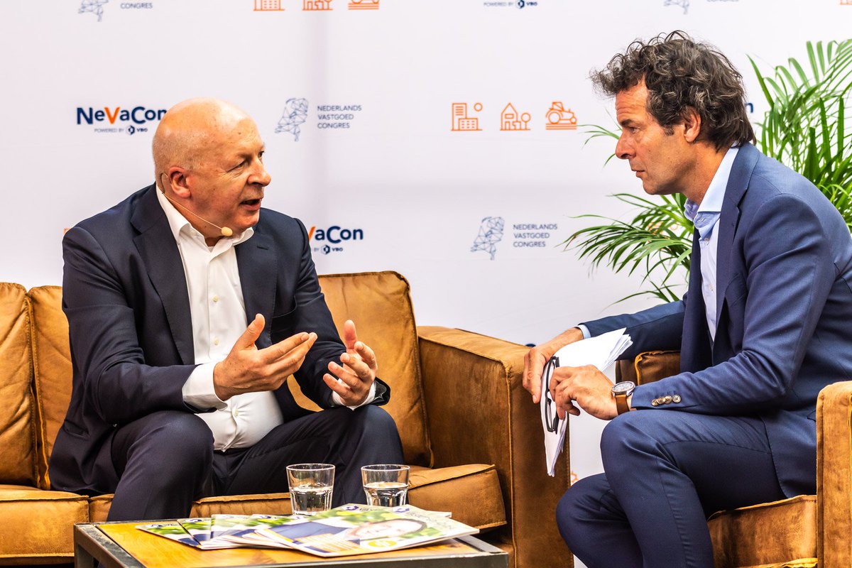 Prof. <a href="/WillemVerbeke/">Willem Verbeke</a> gaf toelichting op zijn lezing over de Explore Me-test. Ook was er tijd voor een Q&amp;A. Bekijk de #NeVaContalk: bit.ly/2NvL1Qx

#vbo #congres #event #emic #q&amp;a #vastgoed #beurs #makelaar