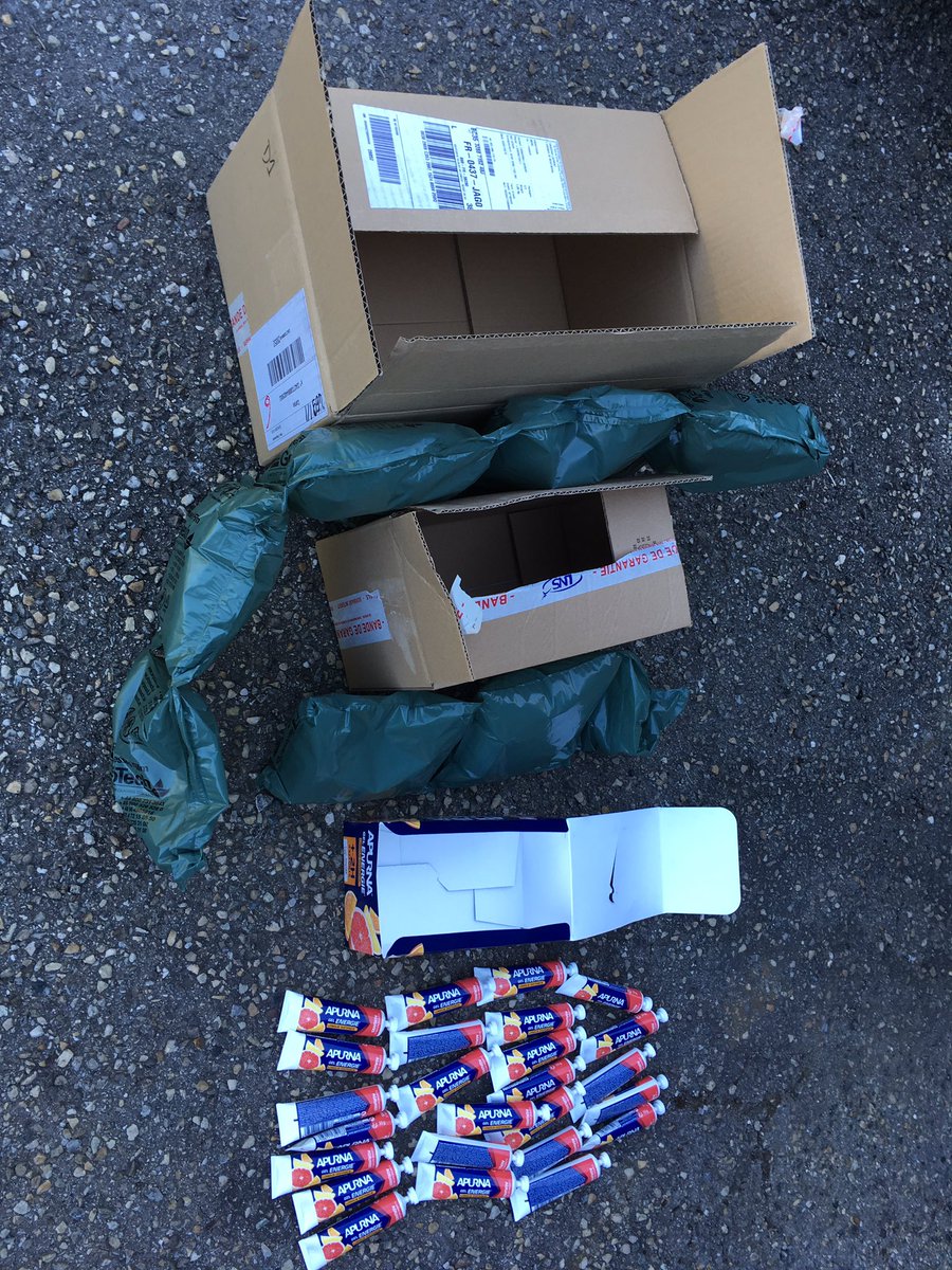 Débauche de matériel pour envoyer si peu de marchandise!!   Mauvaise plaisanterie 🤬<a href="/APURNAnutrition/">APURNAnutrition</a>