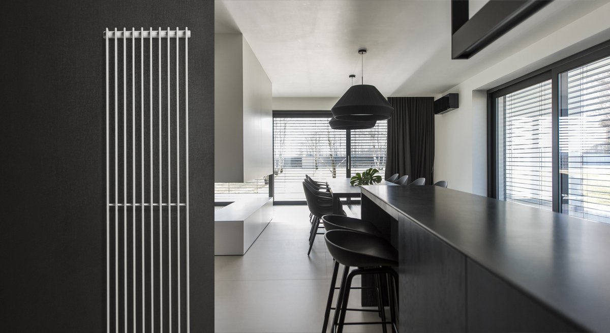 Bathroomreview's tweet photo. Vasco’s Tulipa is a designer steel radiator suitable for all rooms, its definitive style and classic open structure works in both modern and period living spaces. https://t.co/naHUVpLk7w #piperads #heatinghacks https://t.co/0Fdc3JuTwm