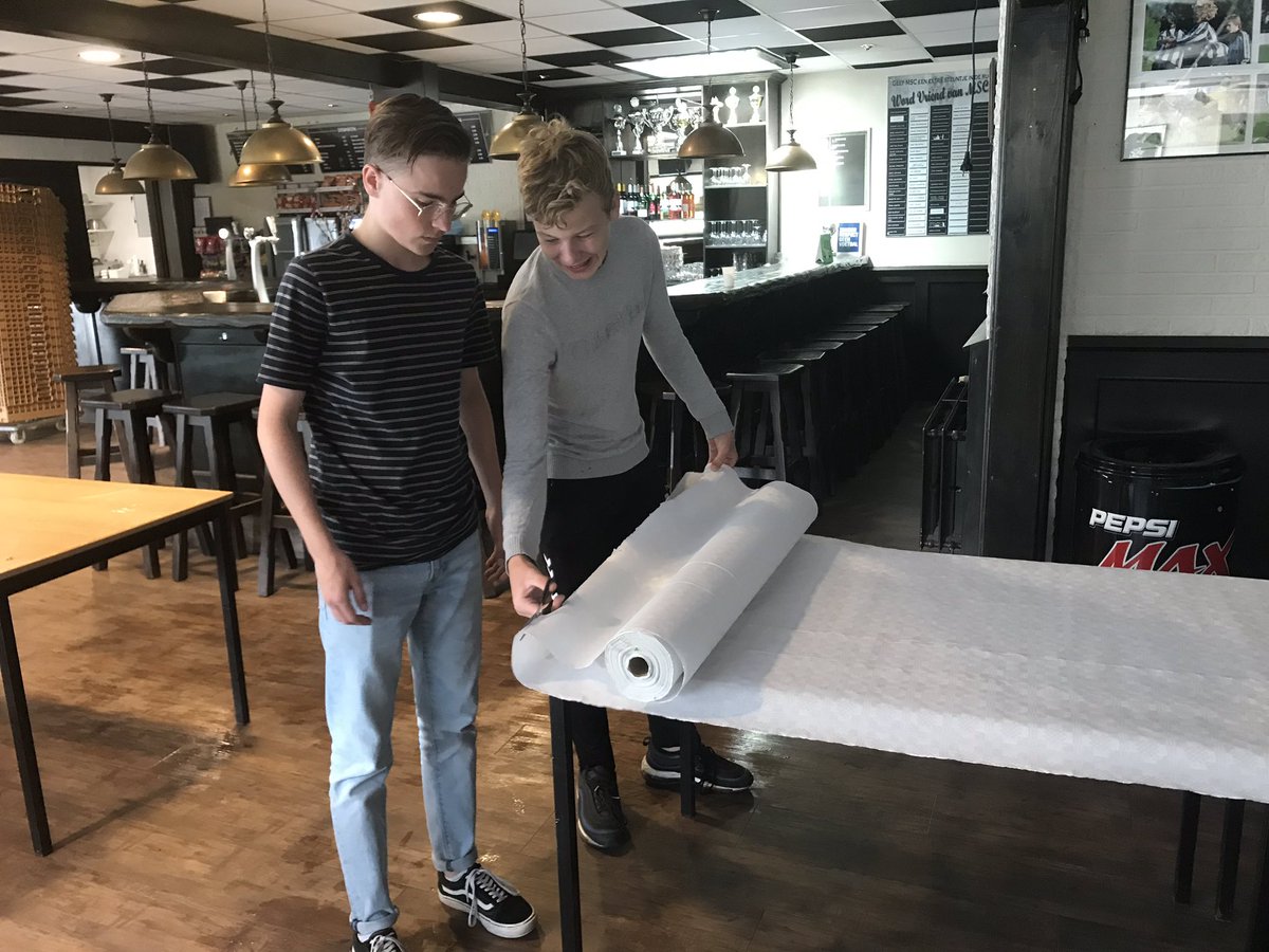 MSCMeppel's tweet image. Aantal Havo en vwo-leerlingen scholengemeenschap Stad &amp;amp; Esch doen lopen hun maatschappelijke stage bij hun eigen voetbalvereniging. Ze maken zich geweldig nuttig en helpen de andere vrijwilligers mee met de voorbereidingen op de @drentsefiets @stadenesch