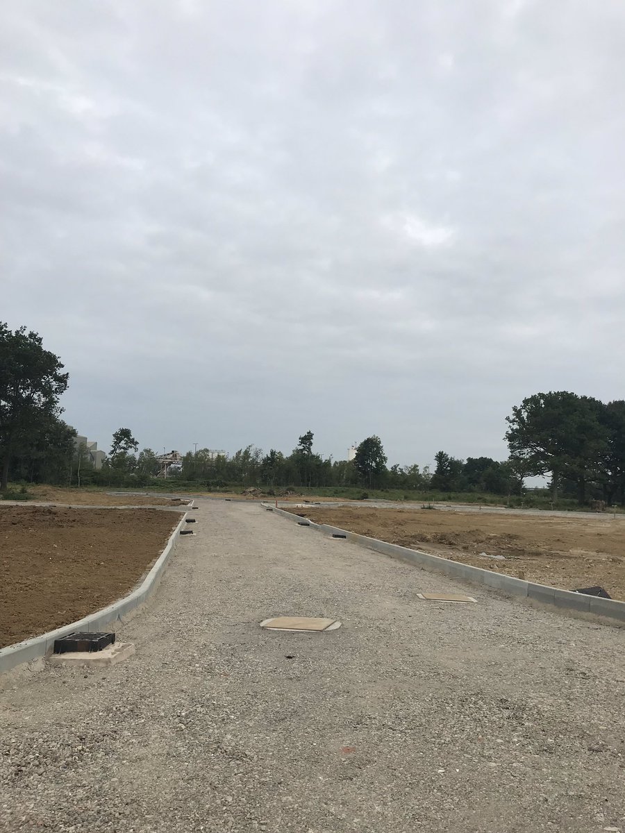 DevineGroup_UK's tweet photo. #TeamJD are making hay whilst the sun is shining. New roads going in on phase 2C at #forgewood #crawley ready for the black stuff #groundworks https://t.co/1nr4ikBk9Y