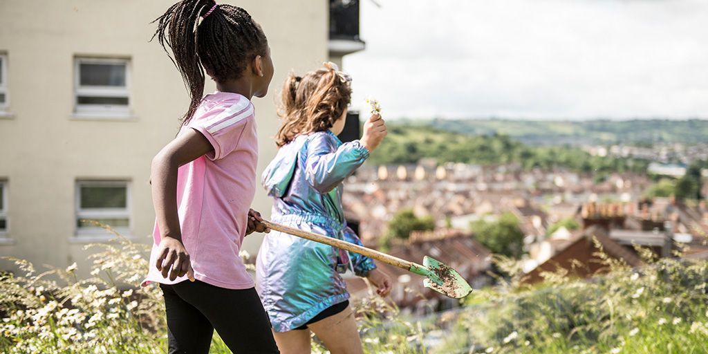 LtL_News's tweet photo. We’re proud to support the #BackyardNature campaign - because by tackling the nature crisis close to home, we can protect the planet for the future. 

Sign up at: https://t.co/wh7mrdl3lS 🌻🐌🦋
 
@SembleUK #environment #nature #plasticfree #conservation #pollution #savetheplanet https://t.co/VMnT6cyyJq