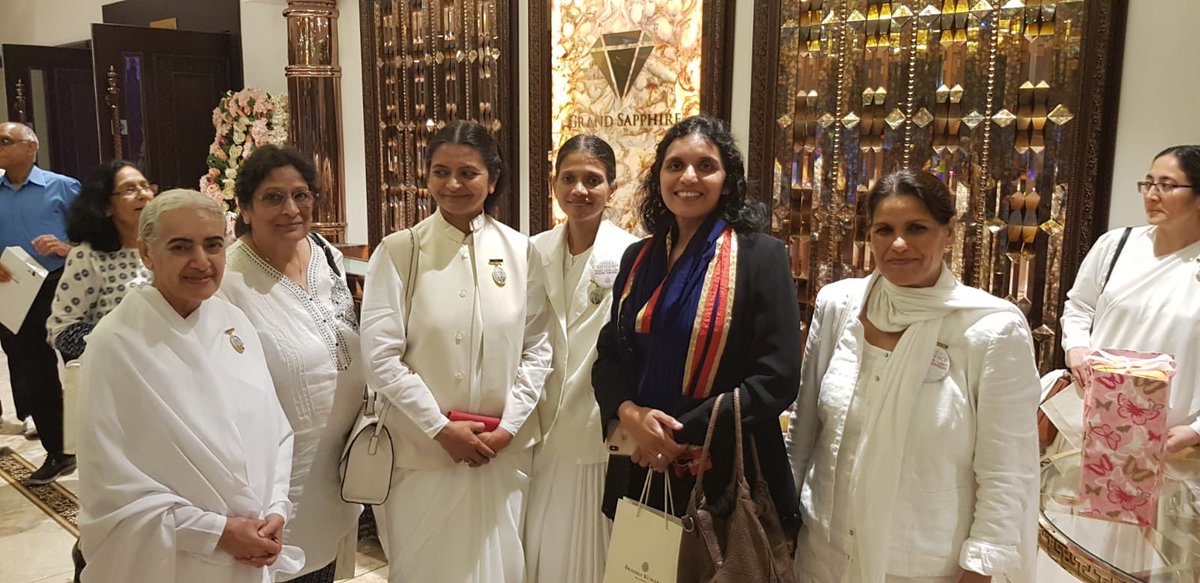 Honoured to
Meet @bkshivani and listen to the inspirational insight on ‘Happiness unlimited, what makes us happy’ organised by @BrahmaKumaris #SisterShivani #TheAwakeningTour2019 @BrahmaKumarisUK @brahmakumarisHQ @Grandsaphire
