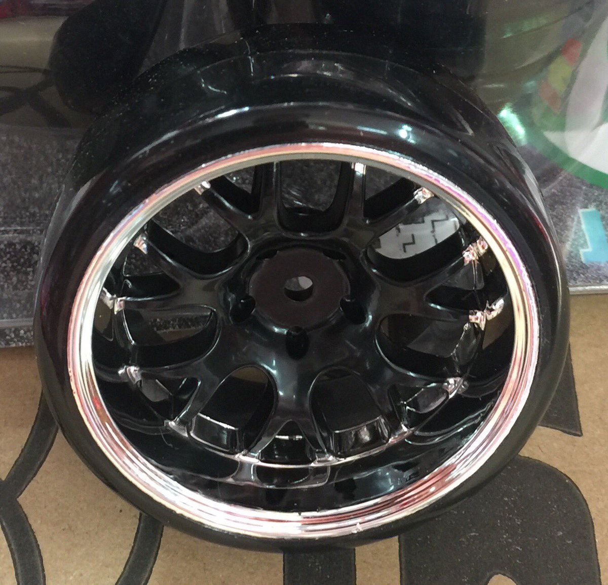 ModelismeLens's tweet photo. [Nouveauté] Roues drift #Absima disponibles chez Modelisme Lens 📲https://t.co/swN6JU7Vlt https://t.co/XWndxv2KCT