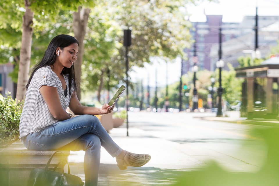itglservices's tweet photo. Read the latest article from @FENews featuring our very own Wi-Fi Guru Richard Atkin, as he talks about strategic considerations relating to #IntuitiveCampus enablement https://t.co/eaXPeUr28Q https://t.co/NrZfY7OvIF
