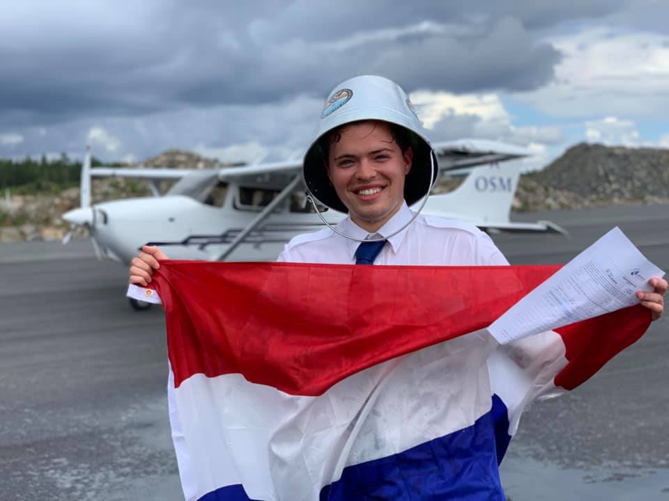 EPSTbv's tweet photo. Een aantal EPST studenten in #Arendal heeft hun eerste solovlucht gevlogen; gefeliciteerd Daan Kolsteeg en Daan Meijerink! #EPST #OSMAA #pilootworden #firstofficer #pilotlife #norway https://t.co/72pDpbZmdE