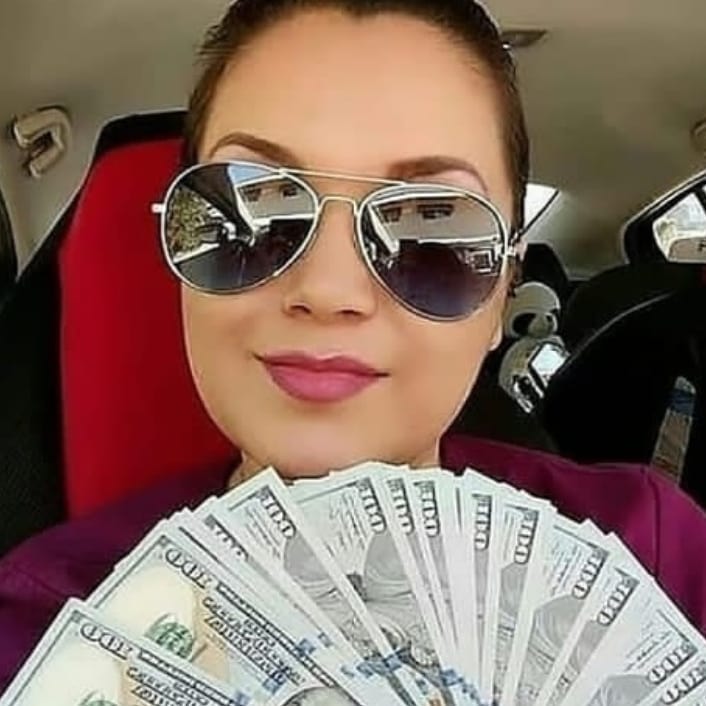 LisaAllem's tweet image. As you can see on my page we have thousands of participants everyone got their cash successfully, every one who participate are required a video or a photo of their cash after they received.
Binary option is still profitable and secured.
DM me for an updates on how to trade wise