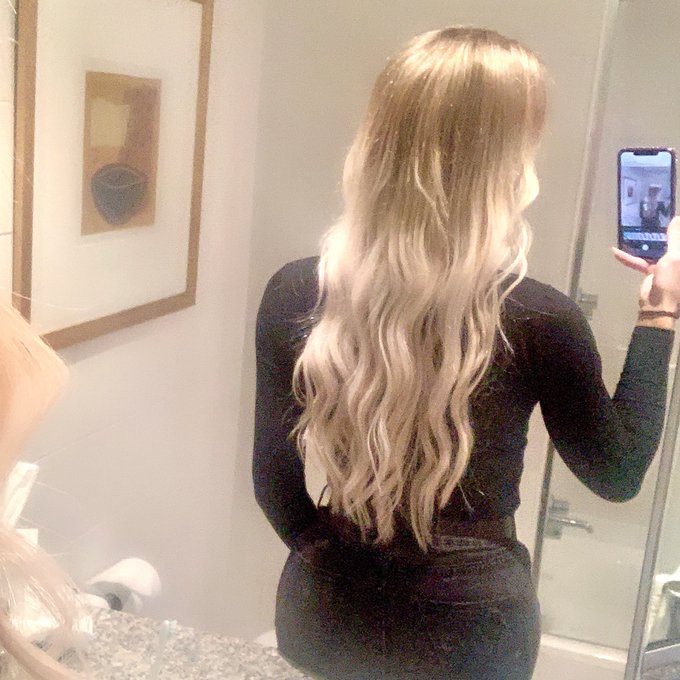 Who else loves my new hair ?!? I&rsquo;m so close to getting blonde bimbo hair... cannot wait!!!!!! https://t<a href="/tag/mvsales"class="tags"><span>#mvsales</span></a><a href="/tag/mvtrans"class="tags"><span>#mvtrans</span></a>