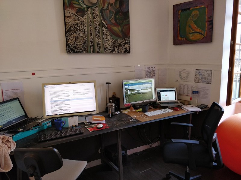 latrame07's tweet image. [RARISSIME] Une place de coworking disponible à #Patchworking

Pour en savoir plus c'est là 👉latrame07.fr/rarissime-une-…

#coworking #bureaucalme #centrebourg #ardeche #ambiancesympa