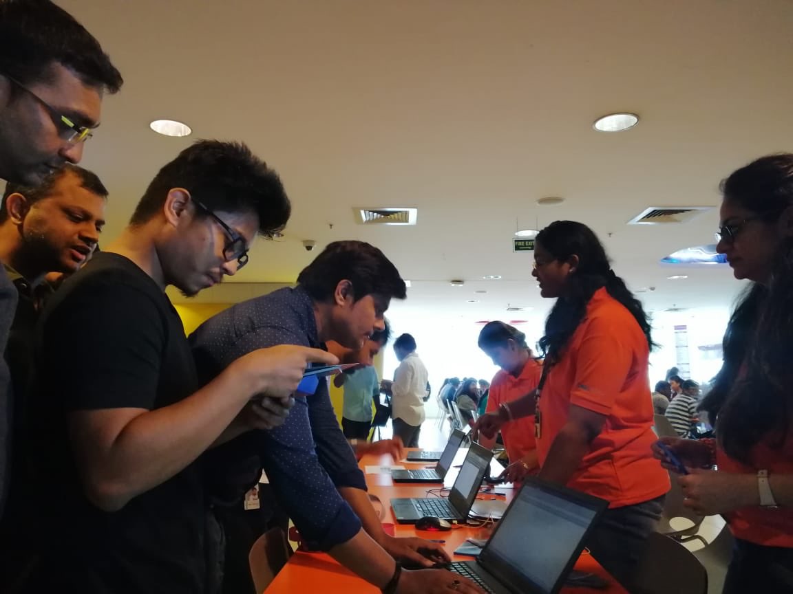 vivek_shalini's tweet photo. #iwork4dell #DellConnecTech https://t.co/BlBDzQN2Yh