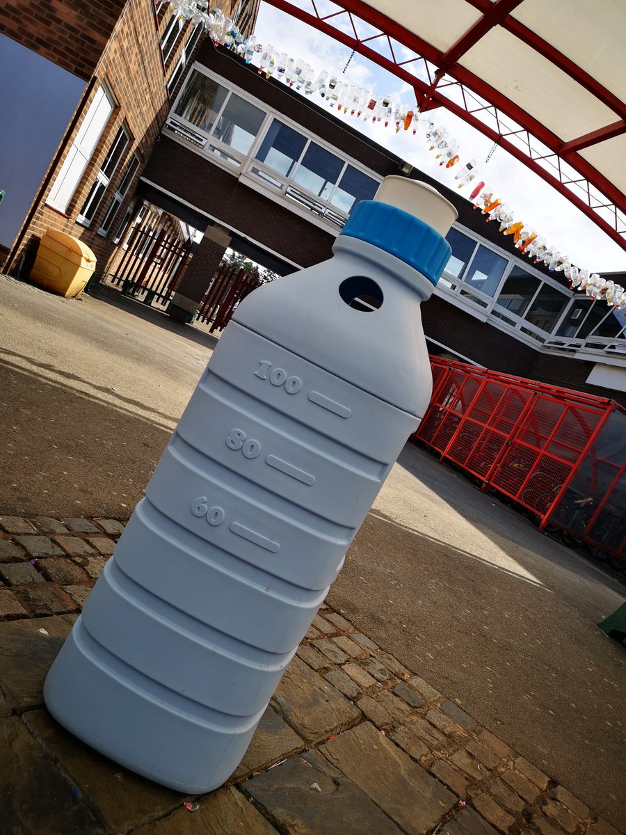 stcuthbertsCHS's tweet photo. In school, over 200 plastic bottles a day don't make it to the bin.  Make sure yours does because that way, we can recycle it!  #iwill4yoe #ReduceReuseRecycle #socialaction https://t.co/MHSwcQQ1DR