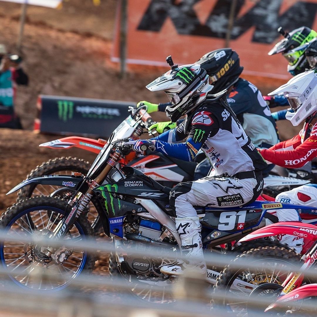 vmx_id's tweet photo. #MXGPSemarang pekan ini bakal lebih seru Gaes๐คJangan sampai terlewatkan @indomxgp
Soalnya bakal hadir Booth Original @alpinestars kalian bisa selfie๐คณ dan dapat tanda tangan rider @mxgp | Selengkapnya https://t.co/PgzfBInbIk
#MXGPIndonesia #RideWithUs #VMX #VMXid #MXGP https://t.co/BqwNYzOmNg