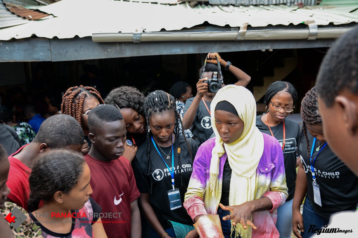 thepanaceaproj's tweet photo. With Introductions and Formalities done and dusted, we were off to an explosive start 💣 with our Adire Craft sessions anchored by the Amazing @aishabadmos of @adireafrica Swipe left to see! 👀
__
#FACI2.0
#AmillionDreams
📸@regium_images https://t.co/DGsb6SZ8m1