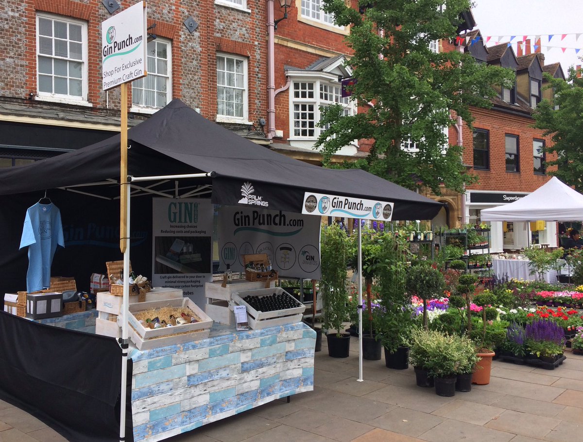 gin_punch's tweet photo. Back to Henley Farmers Market this Saturday 13th. We’ll have the new scrummy Limey Gin #limeygin #henleymarket https://t.co/NsqdU1pAQt