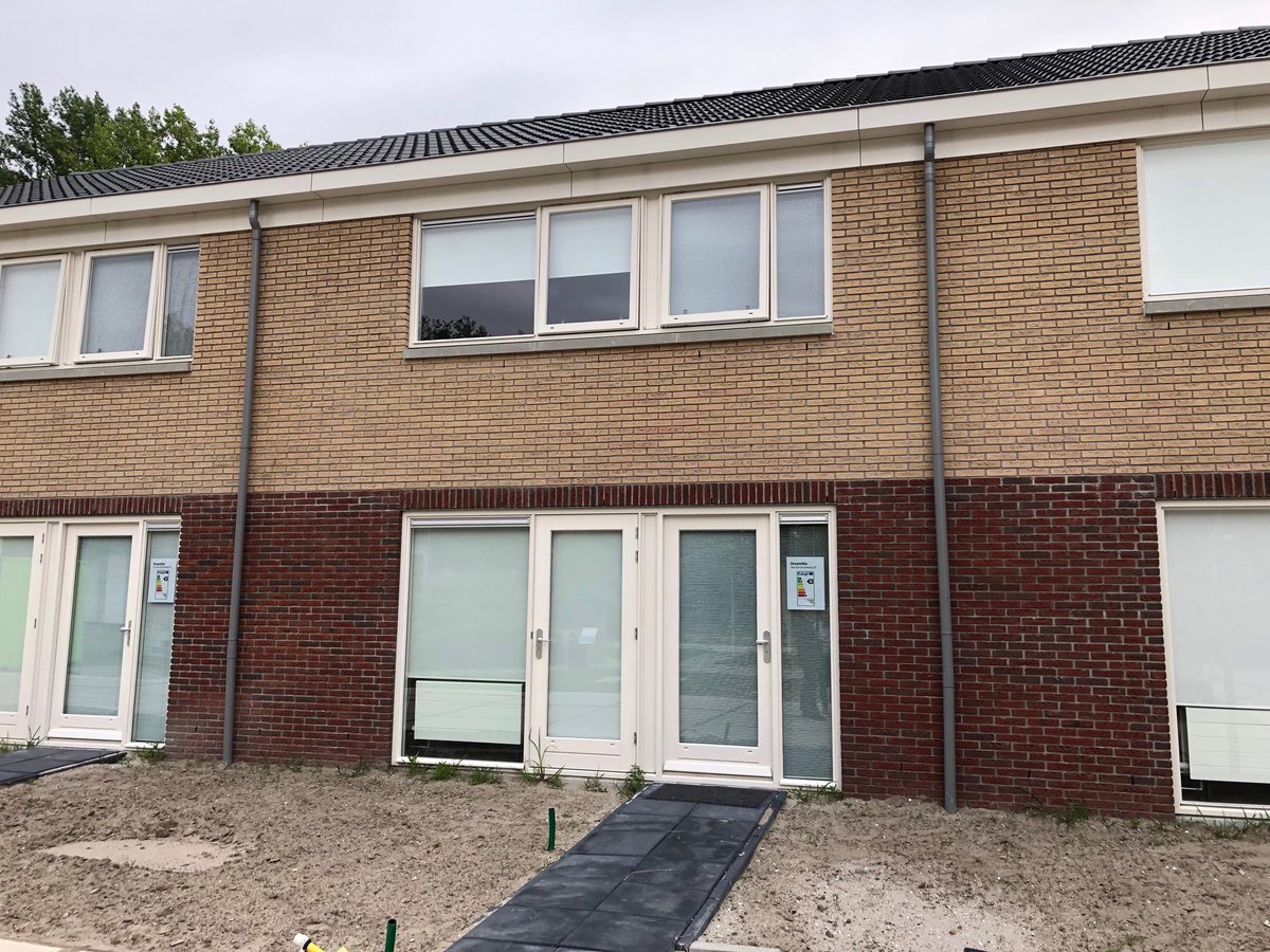 Smallenbroek's tweet photo. Goed werkbezoek aan de Green Village in Delft. Mooi om te zien dat innovaties op het terrein van klimaat en energie in de praktijk worden gebracht. https://t.co/Vyh02FN9go