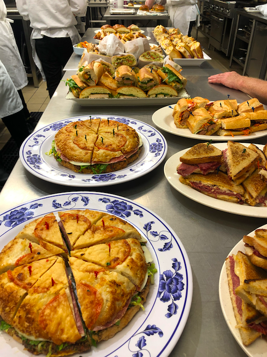 the_feedfeed's tweet image. Our Food Editor is here to give you an up close and personal look at a day in the life of culinary school @iceculinary in NYC
It's time for salads, sandwiches, &amp;amp; breakfast! Learn about this exciting chapter of school: ff.recipes/ice-blog-5
#feedfeed #ICEculinary #CulinaryVoice