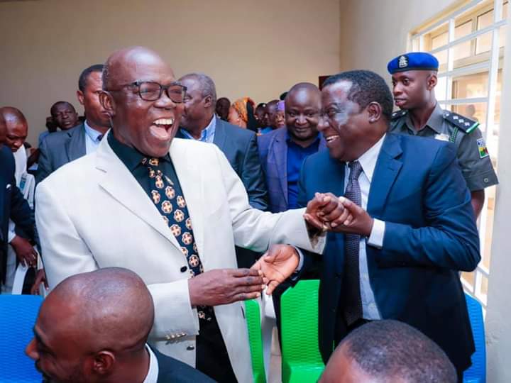 lawunna_yilwada's tweet photo. These two will go, Plateau remains...
#GodblessPlateauState https://t.co/hjMKeB9dg2