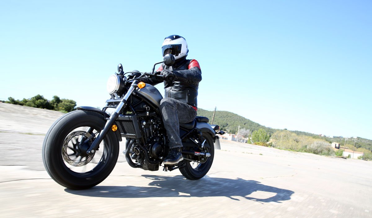 LeRepaire's tweet image. Les 10 motos neuves compatibles #PermisA2 les plus légères de leur catégorie #Top10  tinyurl.com/y2wy7jm6