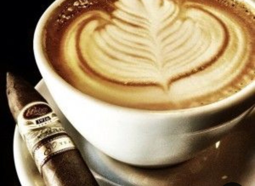 ClassicRoy's tweet photo. #humpday #VivaCigarLounge #RanchoMirageCA #cigarClub #cigars #cigaraficionado #cigarpatio https://t.co/H1zgslUuhJ https://t.co/3assAvb0wr