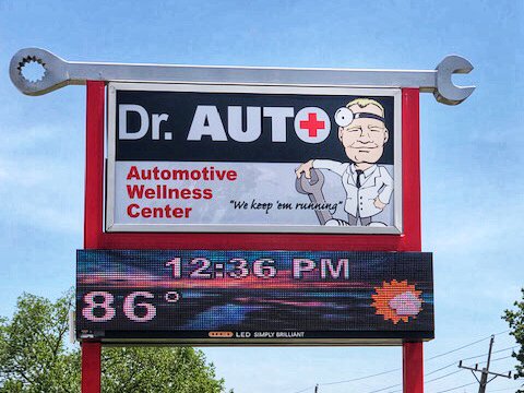 HuskSigns's tweet image. An apple a day won't cure that check engine light... #HuskSigns #HCIEMC #HCILED #WeMakeCoolSigns #GetYourMessageOut #EMC #eisforeveryone #DidYouActuallyReadAllTheseHashtags