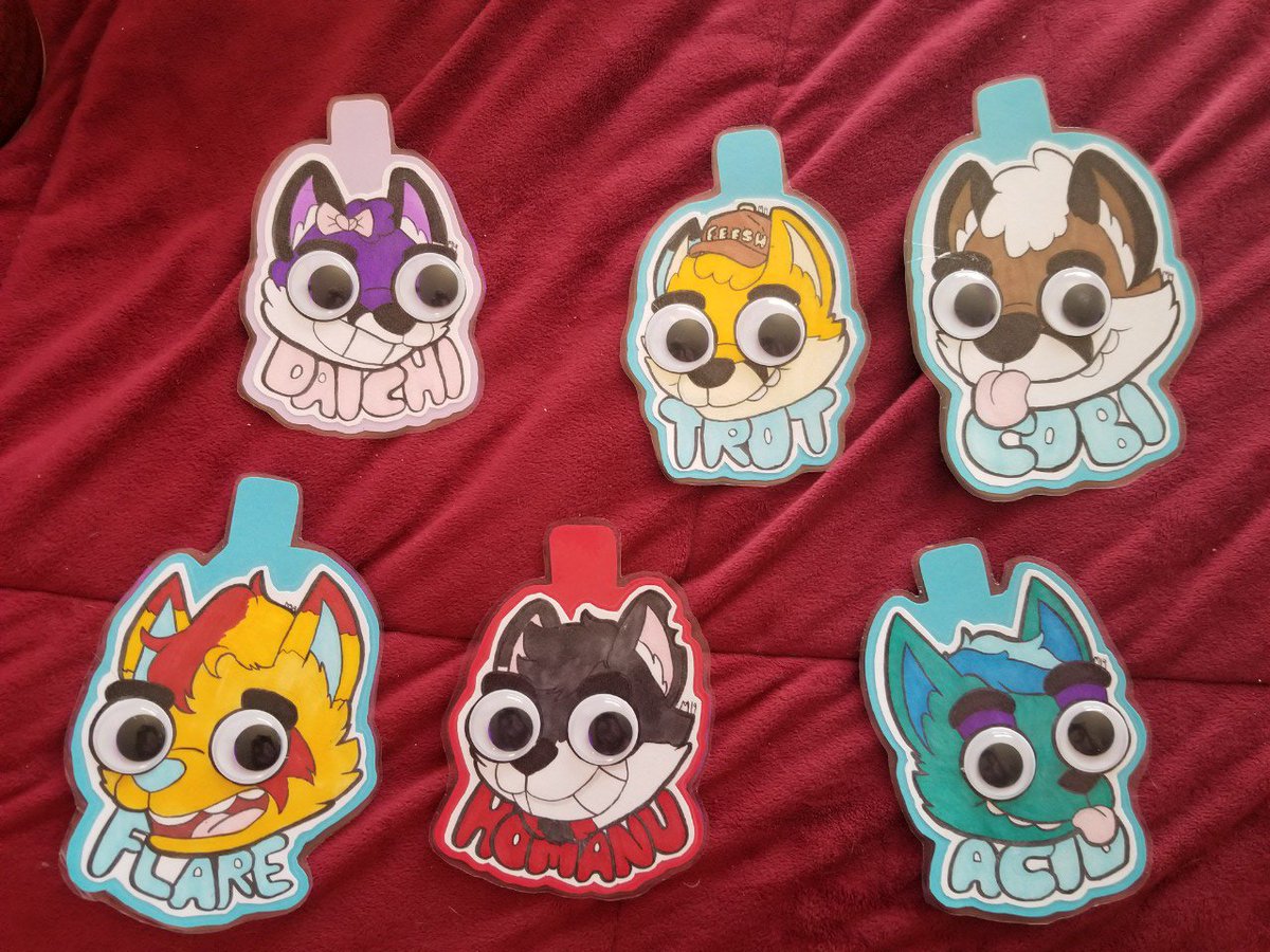 tinklenipple's tweet photo. Googley badge commissions are open! Can ship across the US or free megaplex pickup! If you are interested feel free to shoot me a DM! Thanks! https://t.co/wcbsRFo5p2