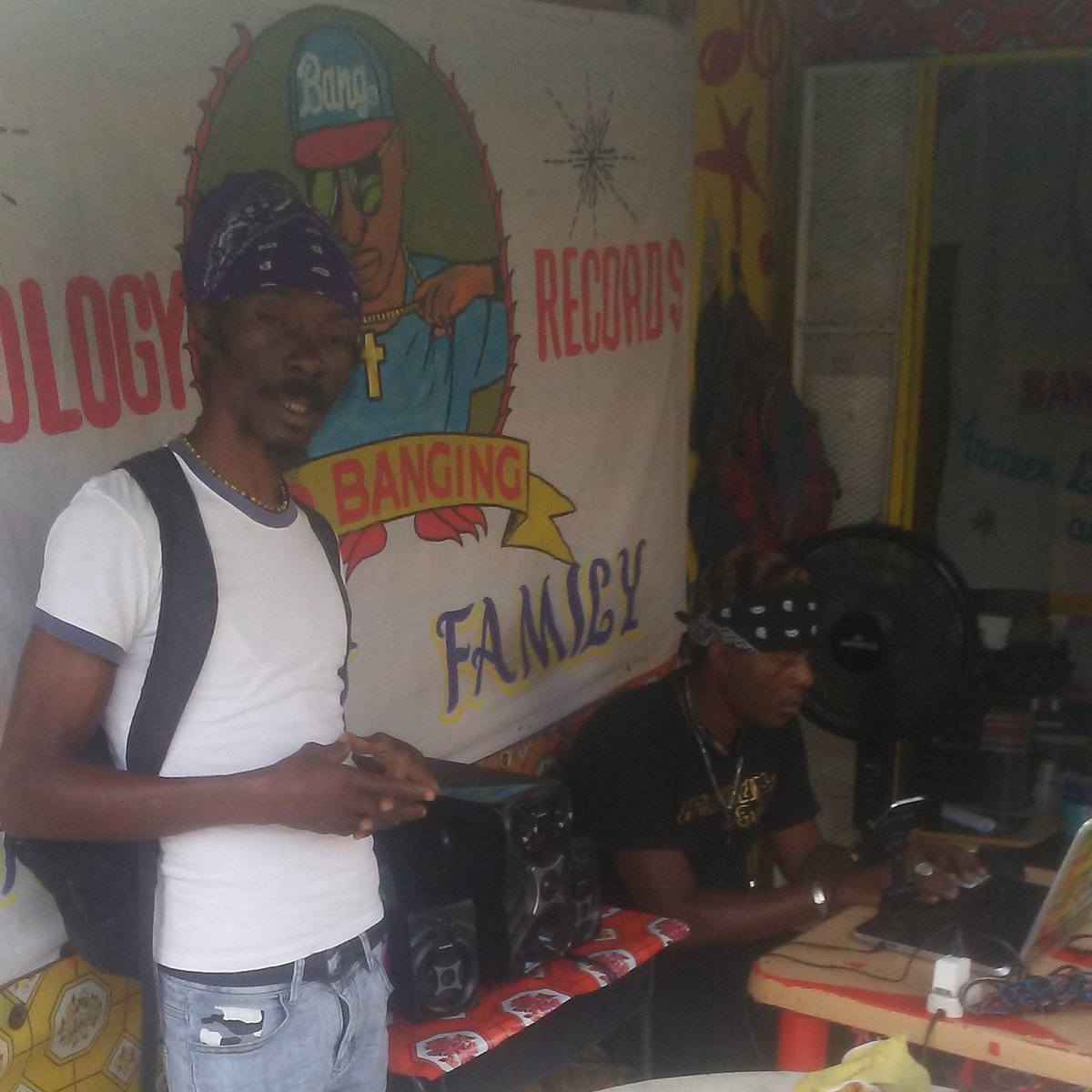 LocksIrie's tweet image. Cd Banging Hq