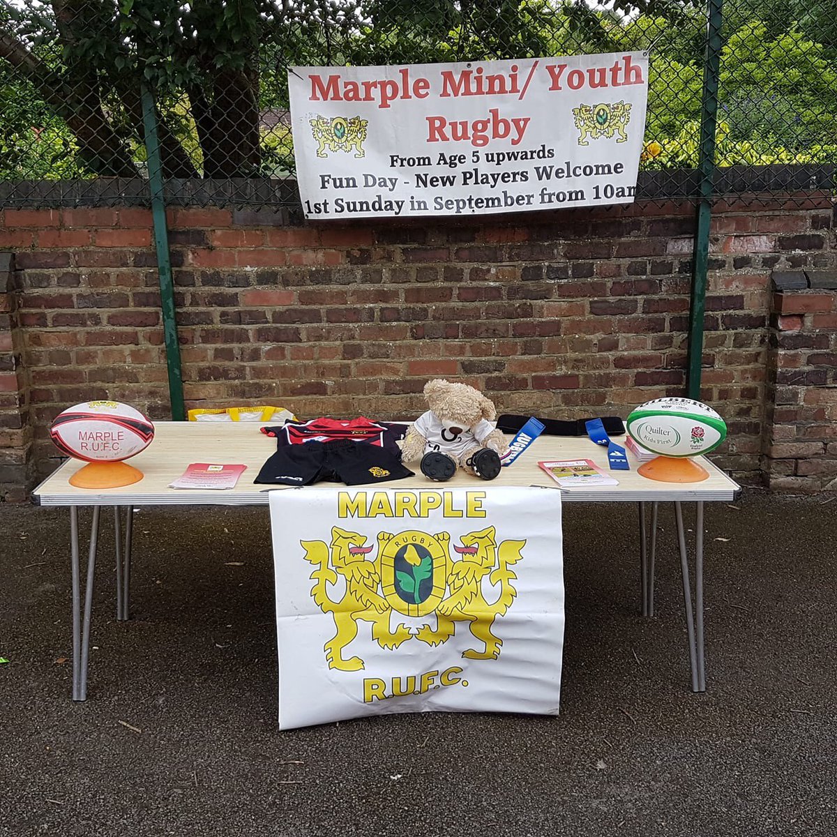 marpleminis's tweet photo. Here’s hoping you all had a good day @Ludworth https://t.co/WGObDzZDZA