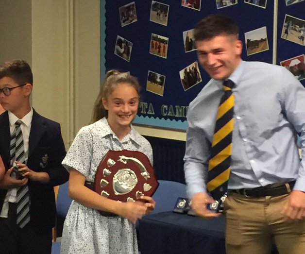SJCJuniorSchool's tweet photo. Last Thursday we welcomed OJ Zach Clow back to the College to present this year’s Junior School Sports Awards. It was a lovely way to celebrate our Year 6 pupils’ sporting achievements and we look forward to seeing them compete in our senior teams next year. #studentsthrive https://t.co/actlaS2TS0