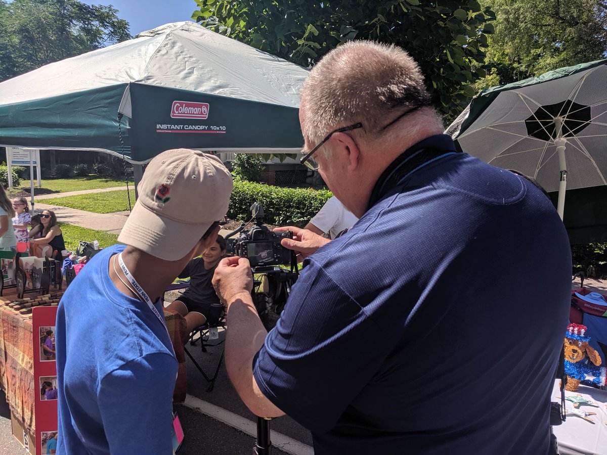 PSUCommCamp's tweet photo. Working on interviews and video projects at the @CPArtsFestival 🌞 #DJC2019 https://t.co/8jjHsNV6Se