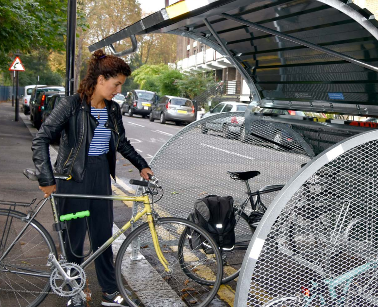 SYSTRA_UKIRL's tweet photo. Every cycle journey should begin and end with a place to park. 

SYSTRA has been working with @TfL providing expert analysis, policy development and recommendations on cycle parking, supporting the release of its Cycle Parking Implementation Plan today: https://t.co/Kj0y16uSlm https://t.co/ck02eSE4n0
