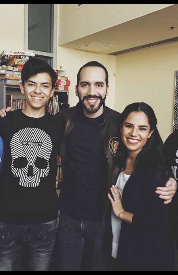 CrookedStilo's tweet photo. #Mattilo es el artista Salvadoreño mas joven, con solo 17 años, en alcanzar 1 Millon de streams en #Spotify felicitaciones @mattilomusic apoyemos lo nuestro @nayibbukele @lacholy4 @AlvaroTorres_ https://t.co/duet60xVVR