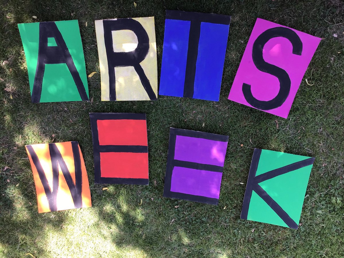 lauraloftmusic's tweet photo. Getting ready for a vibrant #artsweek at Trinity School #exeter #musicalinstrumentmaking #singing #jumpingbeans #banners #headdress https://t.co/8M0ZG8GnMC