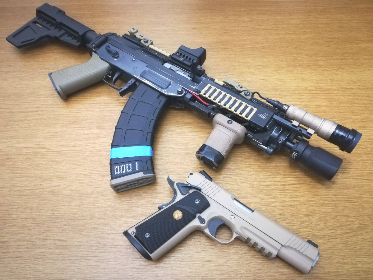 「SIG SG 553R PISTOL!! 」|ぼっちゃなゐのイラスト