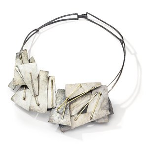 Craft2WearSWC's tweet photo. Stunning contemporary jewelry from Reiko Ishiyama, winner of Best in Show in CraftWear 2018. #smithsoniancraftshowsswc #craft2wear #WashingtonDC #goldandsilverjewelry https://t.co/6aZ545kpFG