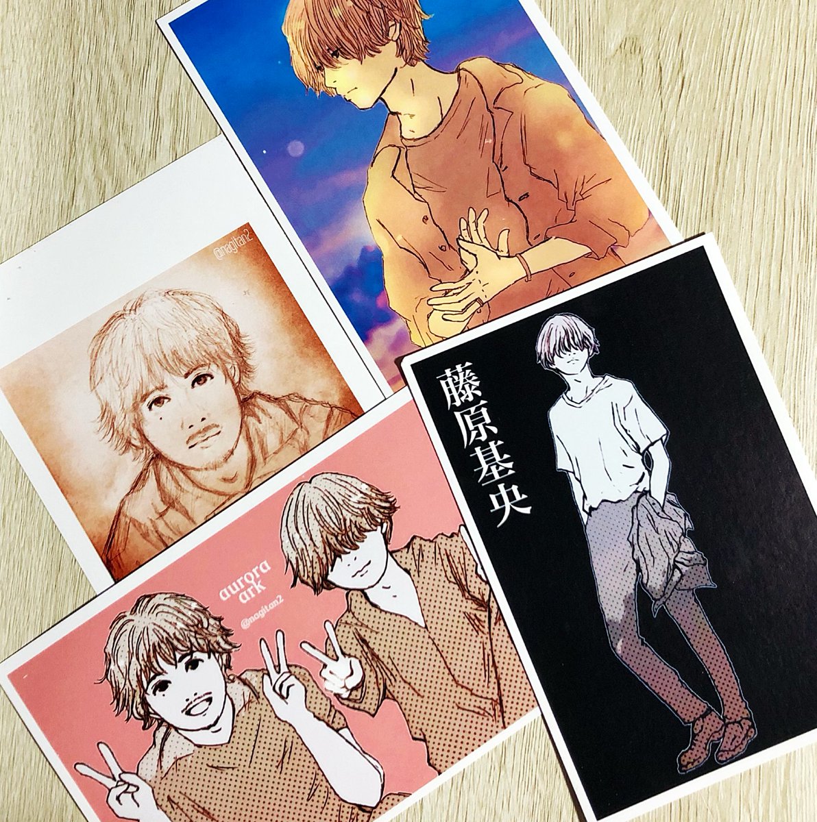 メトラに持ってく缶バッジとポストカードやっとできた、フォロワさんで会えた人で欲しい人いたら缶バッジどれか1種とポストカード4種さしあげます(੭*ˊᵕˋ)੭* 
※藤くんのキメ台詞はシークレット扱いです〜 