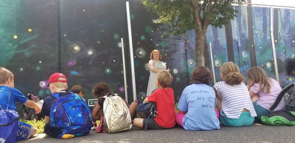 UrbanAdvSquad's tweet photo. We learned SO MUCH from @NoMaParksDC's Stacie West while at the future site of Tanner Park on the #MetBranchTrail. She touched on electrical waves, train history, urban planning and design, public space use, public art, &amp; honoring unsung heroes. @NoMaBID #GuestEducatorsRock https://t.co/Jxtbtxv770