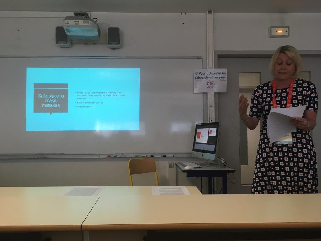 MyraEvans100's tweet image. Great session. Lots of questions on #situatedlearning and #experientiallearning in journalism education @WJECParis . Thanks @newskate for the pic.