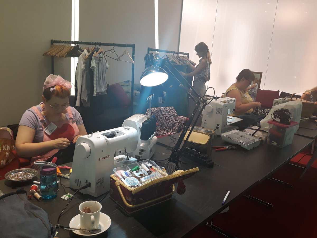 ChangesBristol's tweet photo. Our talented volunteers hard at work at @BurgesSalmon for #MendForGood, raising funds and awareness for our support groups! #SewNotThrow #fundraising #mentalhealth #volunteering https://t.co/cP9rwmkNsA