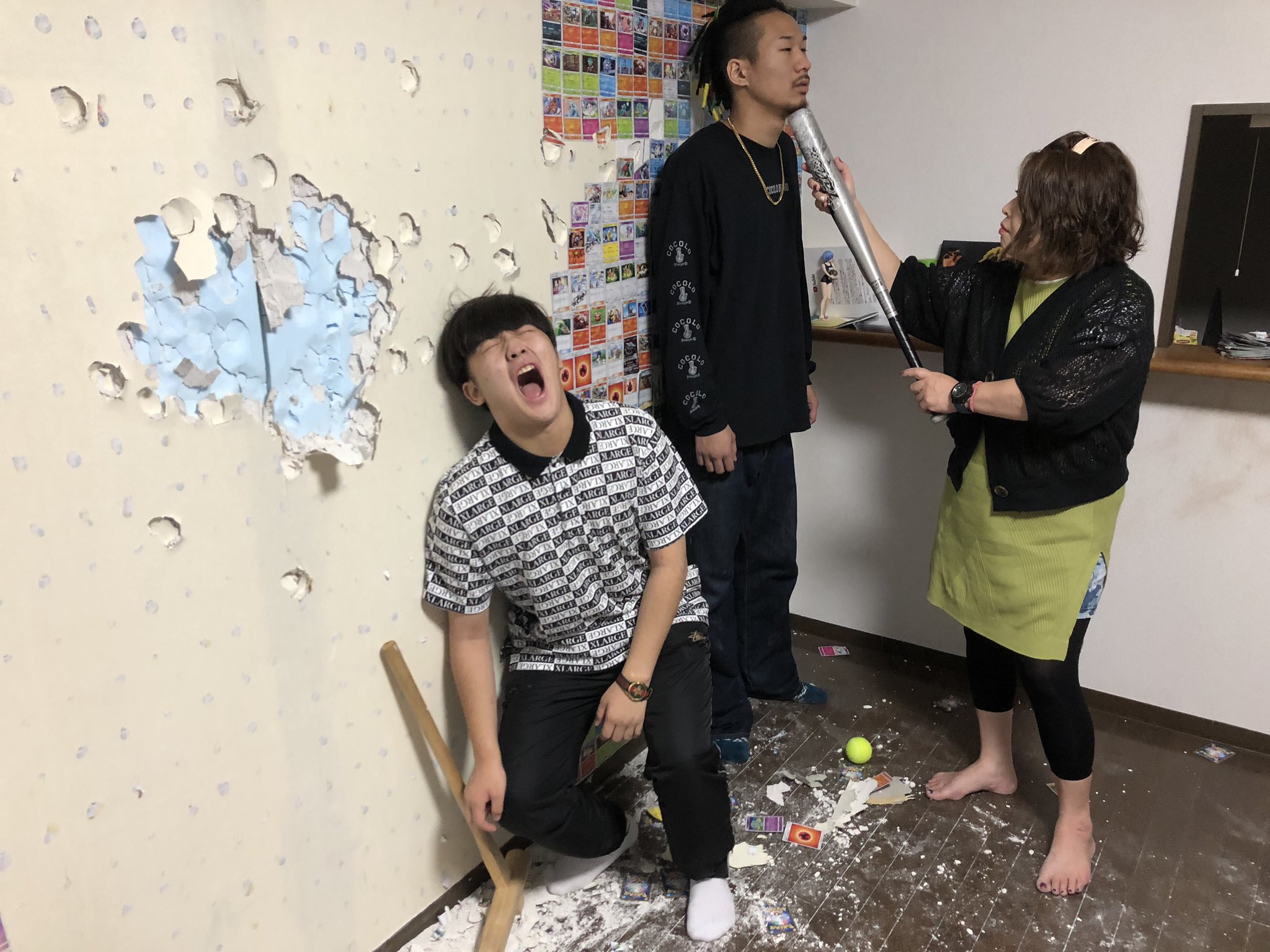 がーどまん 今日の動画は神回 友達の家の壁に穴を開けたら友達の親がブチギレた ドッキリ です 過去最高傑作です ただまさかのがーどまん母が 動画のリンクはこちら T Co Lhhr00ze8r T Co 6sb7s0fsb5 Twitter
