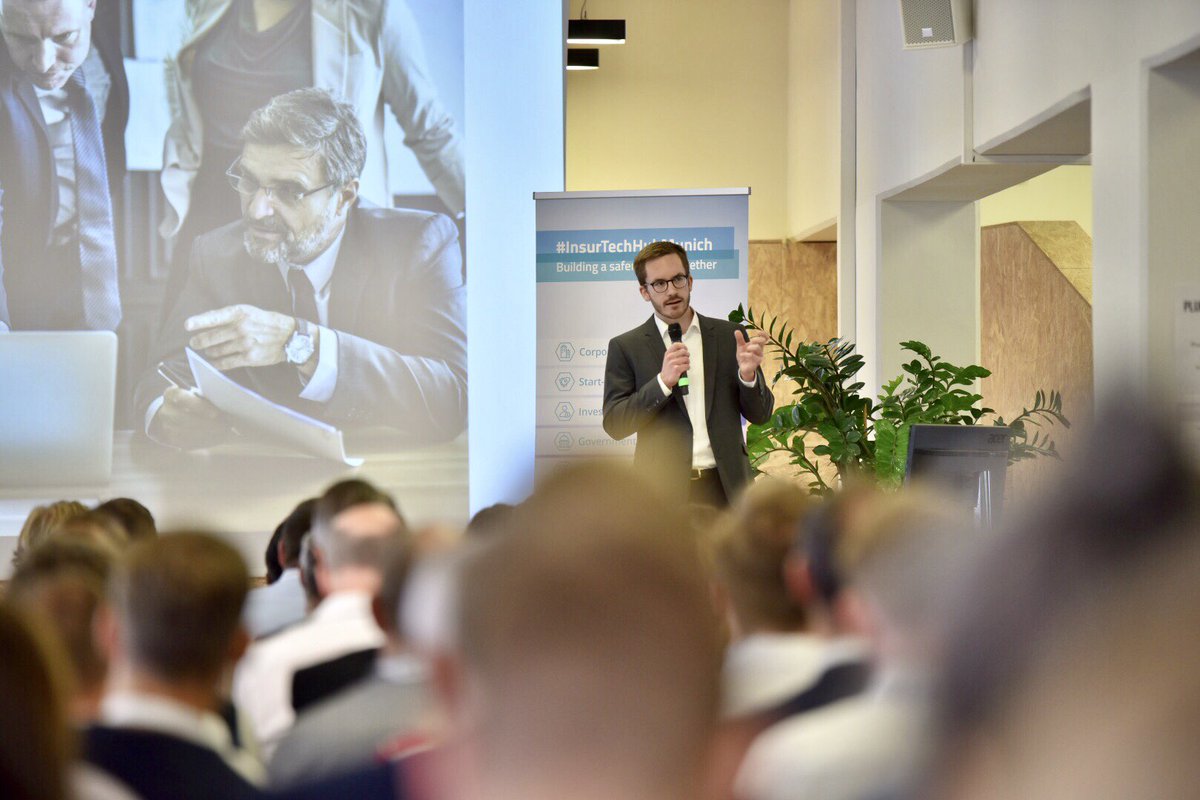 InsurTechMunich's tweet photo. 10 awesome #startups, 10 great ideas - and 10 amazing #pitches on #DemoDay.

One-on-one pitch training plus loads of rehearsals and feedback sessions within our community played a major role in our #W1Forward Insurtech Accelerator program - and we think it paid off, right? https://t.co/m5KmZcEPYo