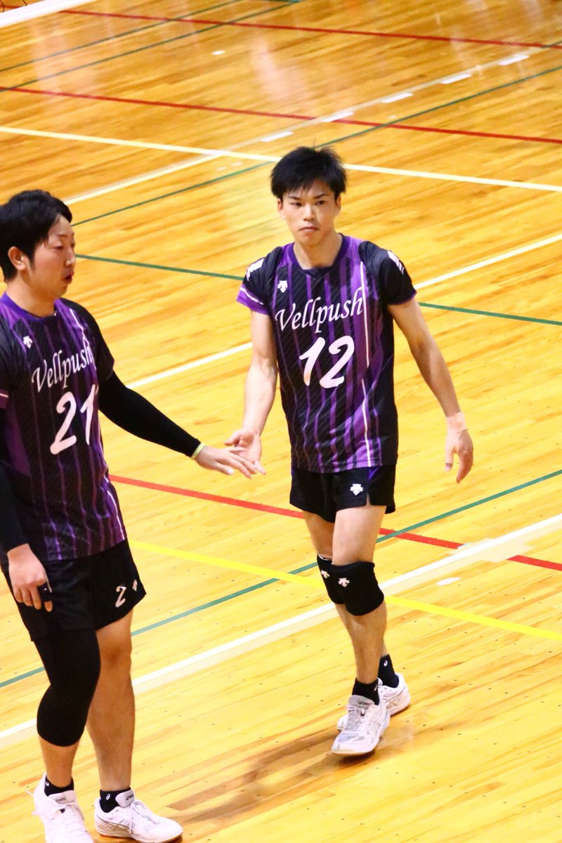 yuki_volleyac's tweet photo. 志段味スポーツランド
2019.7.7
#Vellpush #天皇杯愛知県予選2019 https://t.co/7g2nKDK8Sz