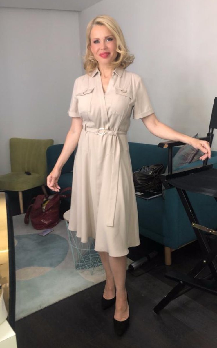 melindamessnger's tweet photo. Great debate on @thismorning with @NicolaMcLean on whether suns best boobs comp is outdated. Lots of different perspectives on this one. Thank you for the dress @PhaseEightPR and thank you  @danielfootwear for the heels. https://t.co/864Fz3jHfg